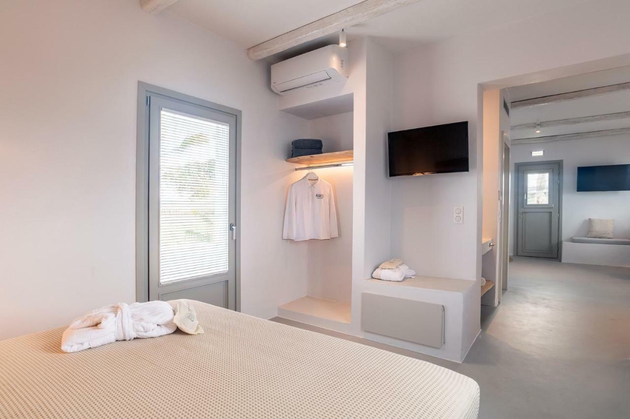 Superior Family Suite with Outdoor Jetted Tub & Sea View