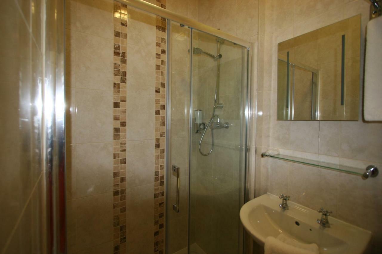 Single Room,799024125:JPEG