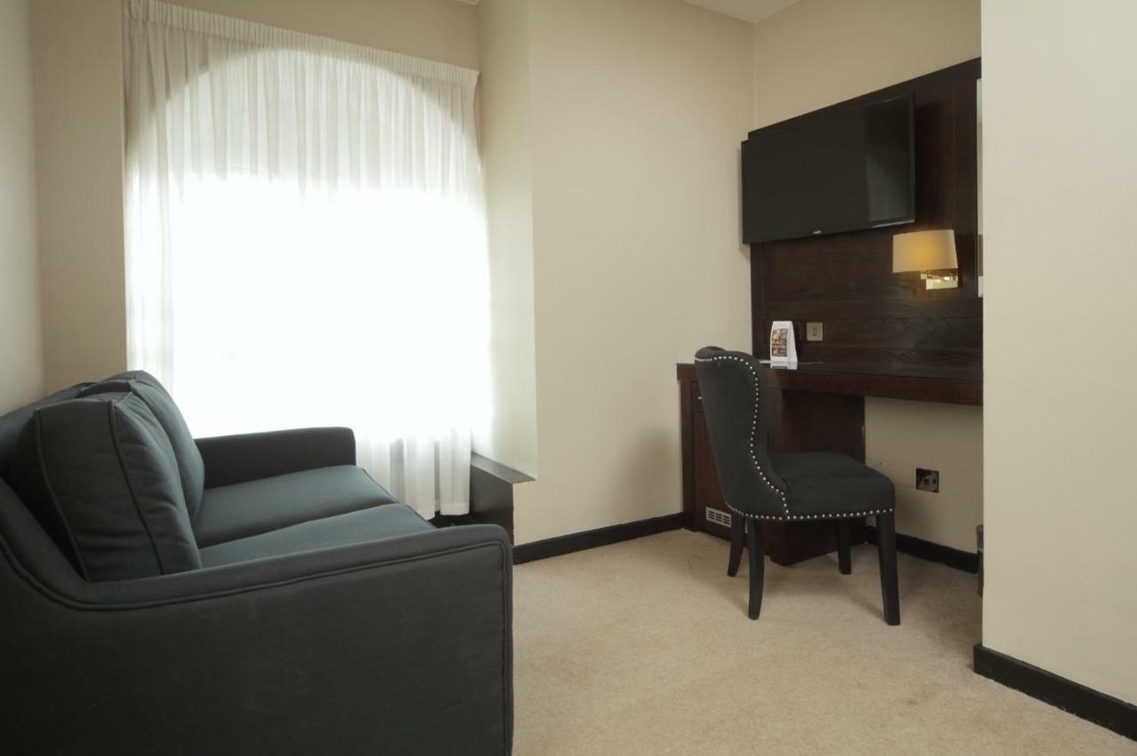 Superior Family Room