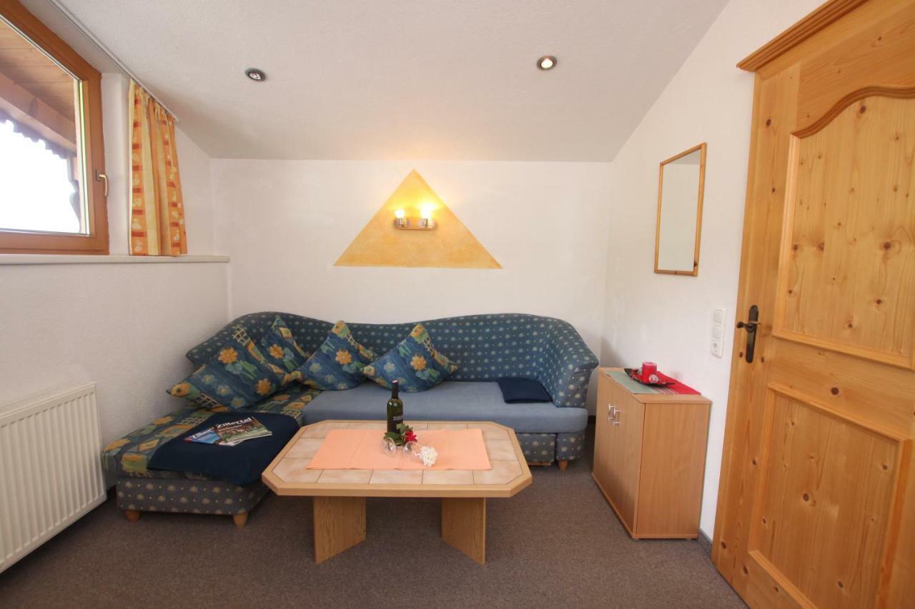 One-Bedroom Apartment Balcony,799577175:JPEG