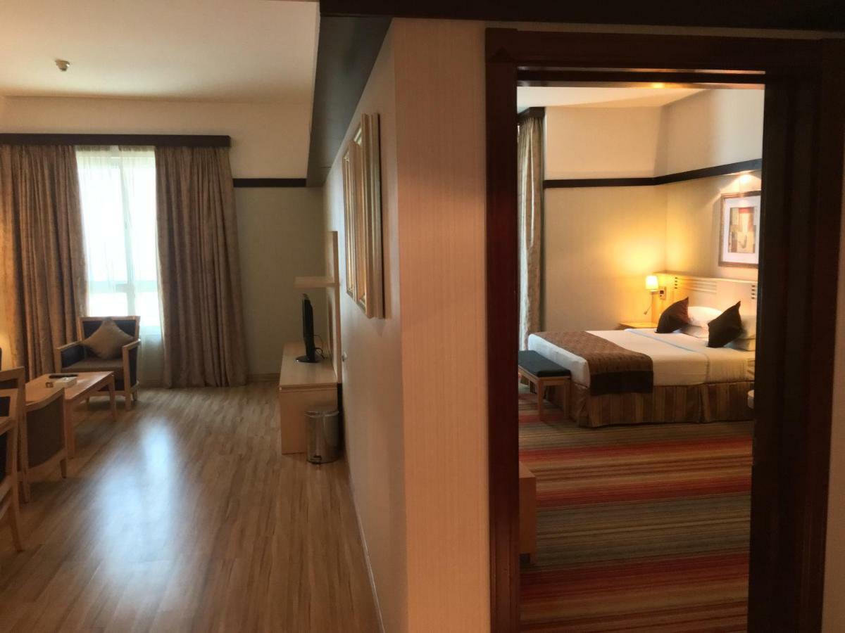 One-Bedroom Suite