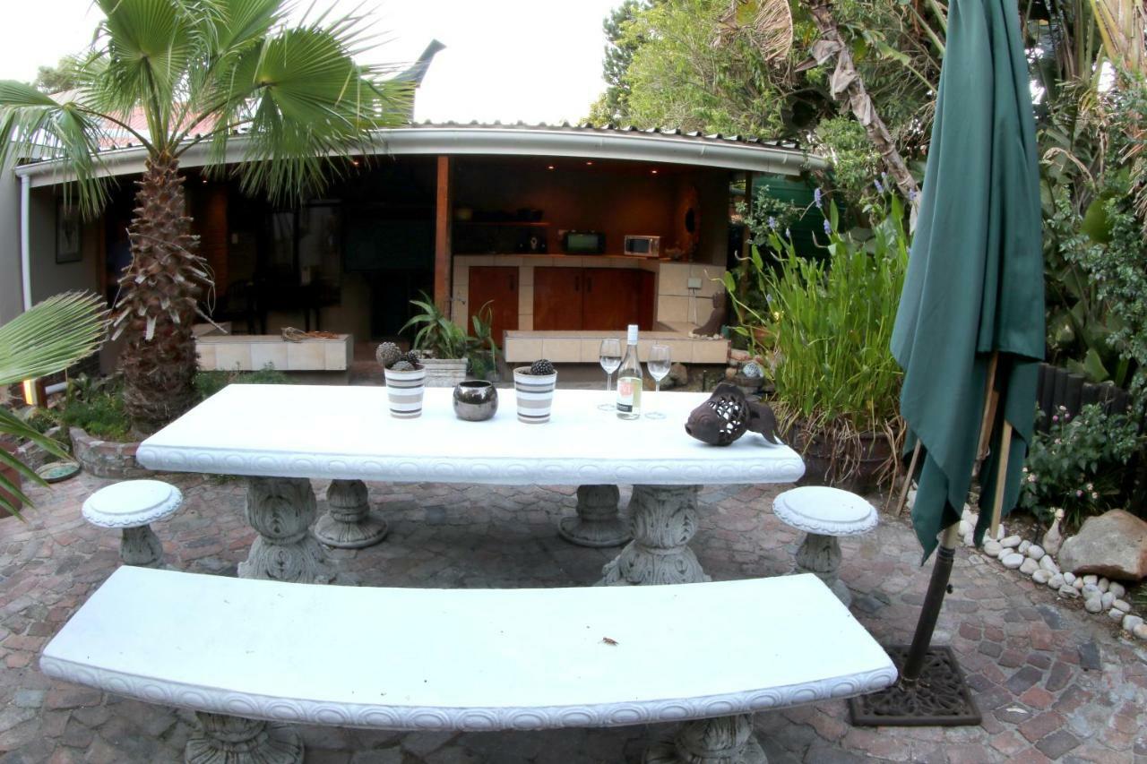 Studio Garden View