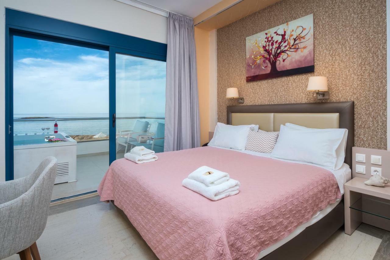 One-Bedroom Apartment Panoramic Sea View & Hot Tub
