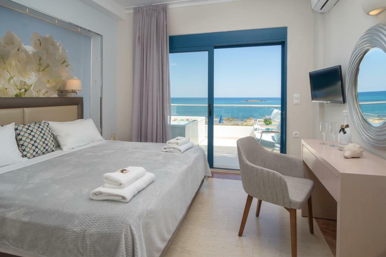 One-Bedroom Apartment Panoramic Sea View & Hot Tub