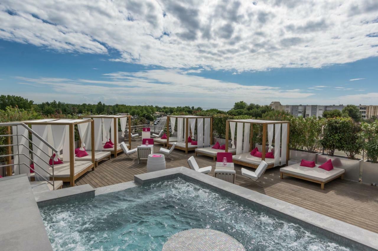 Luxe Suite