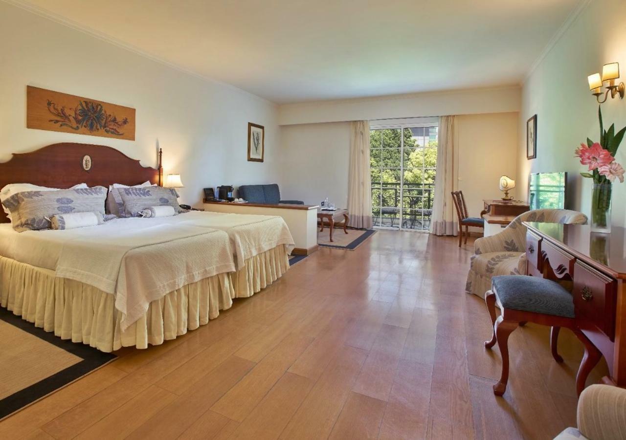 Junior Suite with Garden View and Balcony,1274368855:JPEG