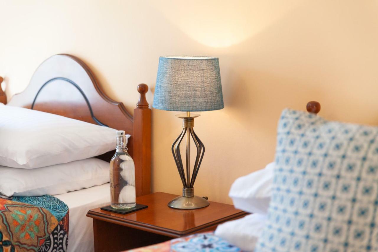 Double or Twin Room,805137123:JPEG