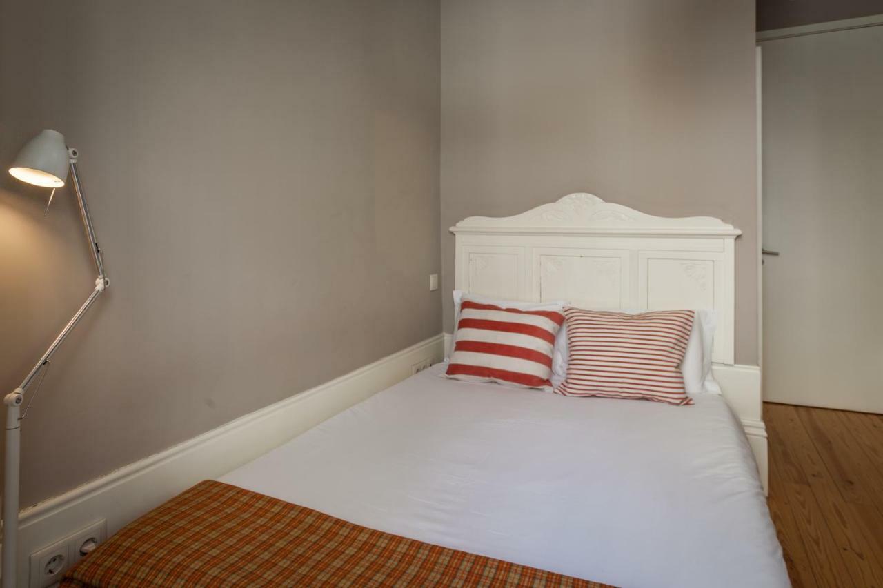 Small Double Room Private Bathroom