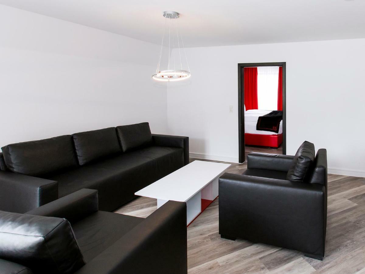 Deluxe King Suite
