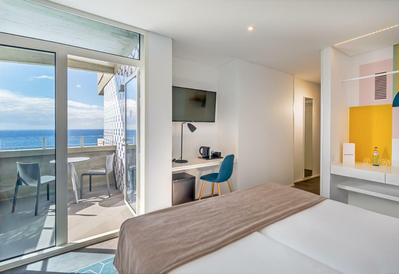 Double or Twin Room Sea View