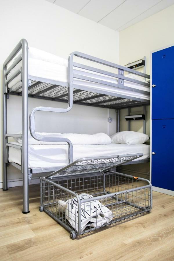 Bed 8-Bed Mixed Dormitory Room,1589505151:JPEG