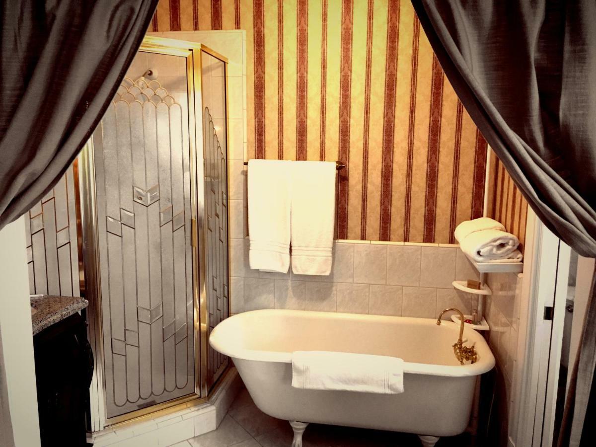 Deluxe Queen Suite,787637820:JPEG