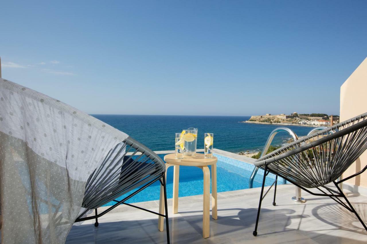 Superior Studio sea view private pool
