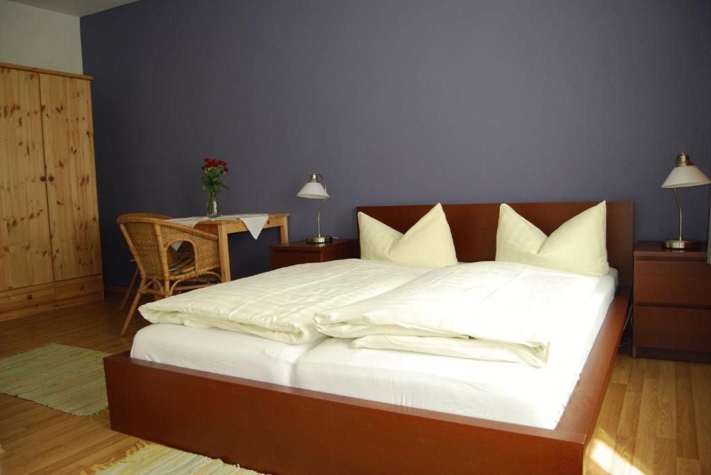 Basic Double Room,510427398:JPEG