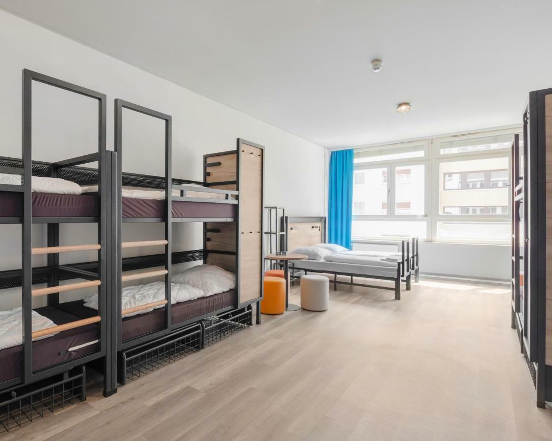 Bed 8-Bed Dormitory Room,828448922:JPEG