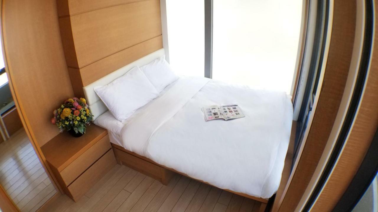 One-Bedroom Apartment Terrace