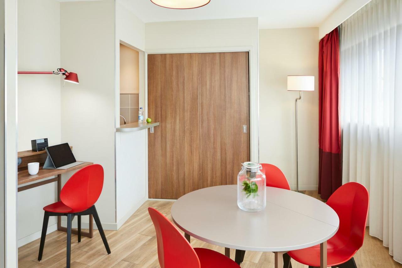 Large Superior One-Bedroom Apartment