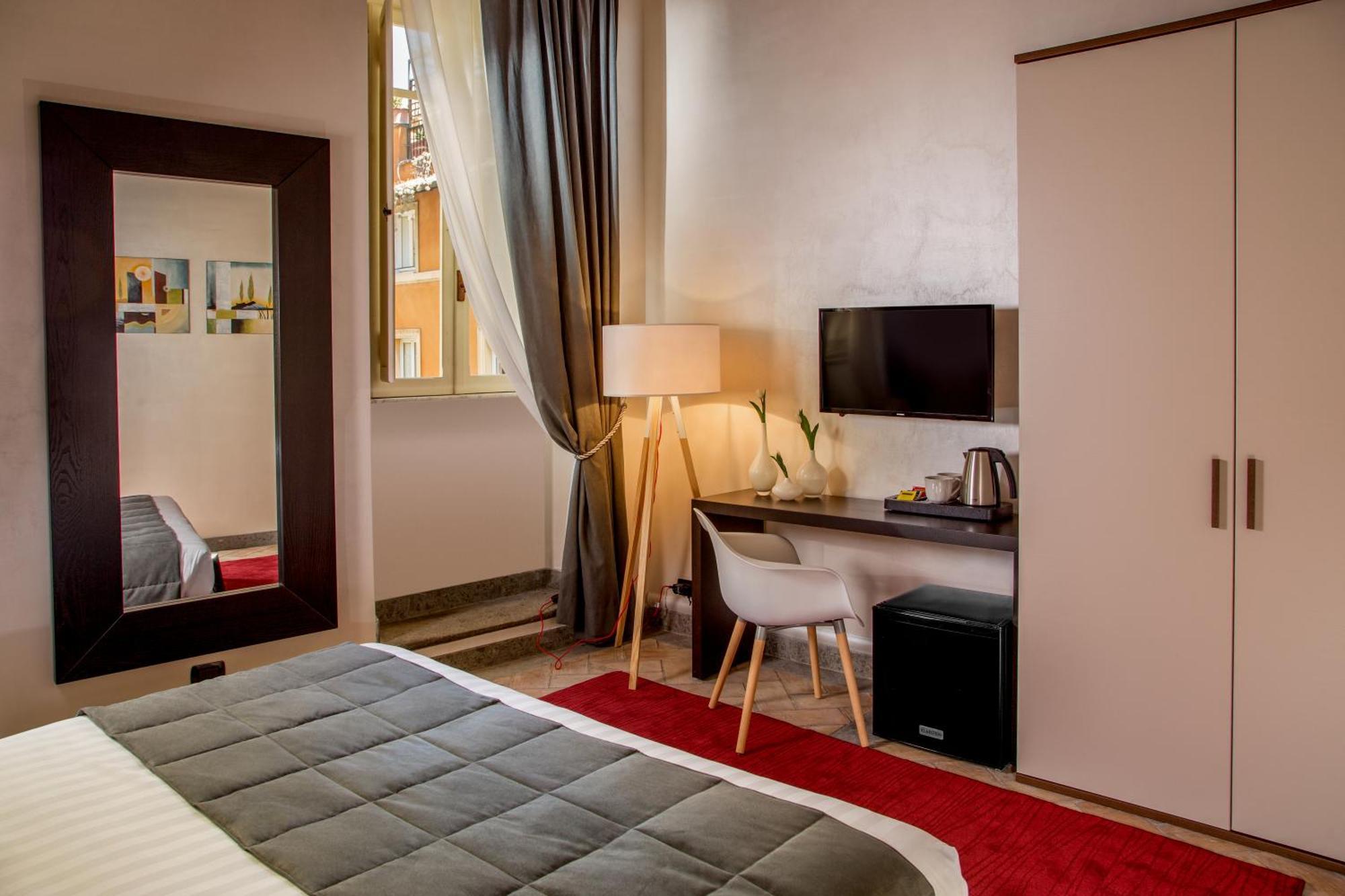 Deluxe Double or Twin Room