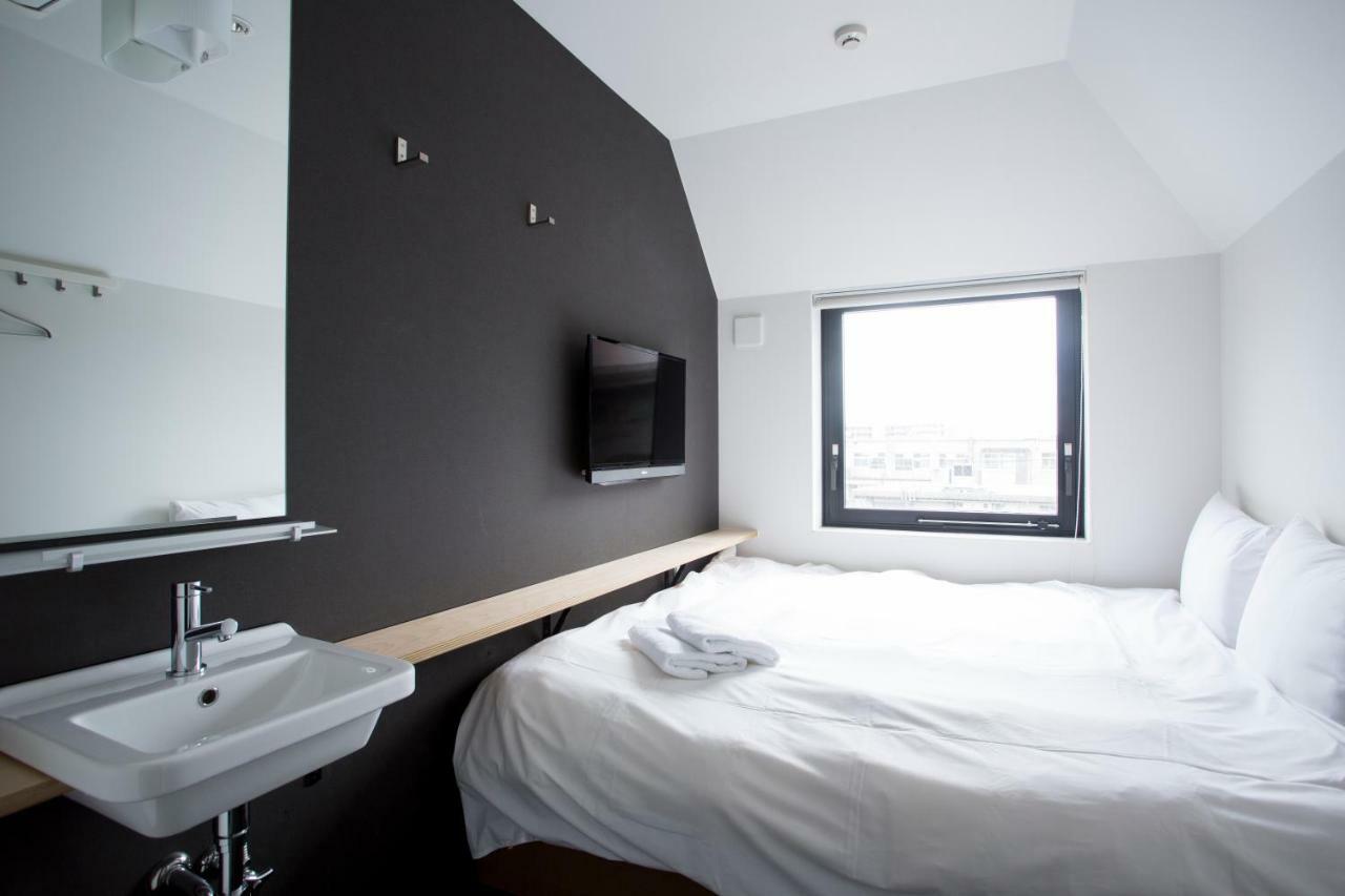 Tweepersoonskamer met Gedeelde Badkamer