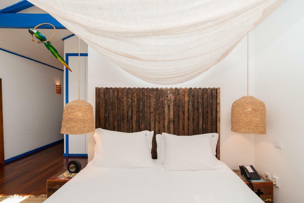 Deluxe Double Room Bath