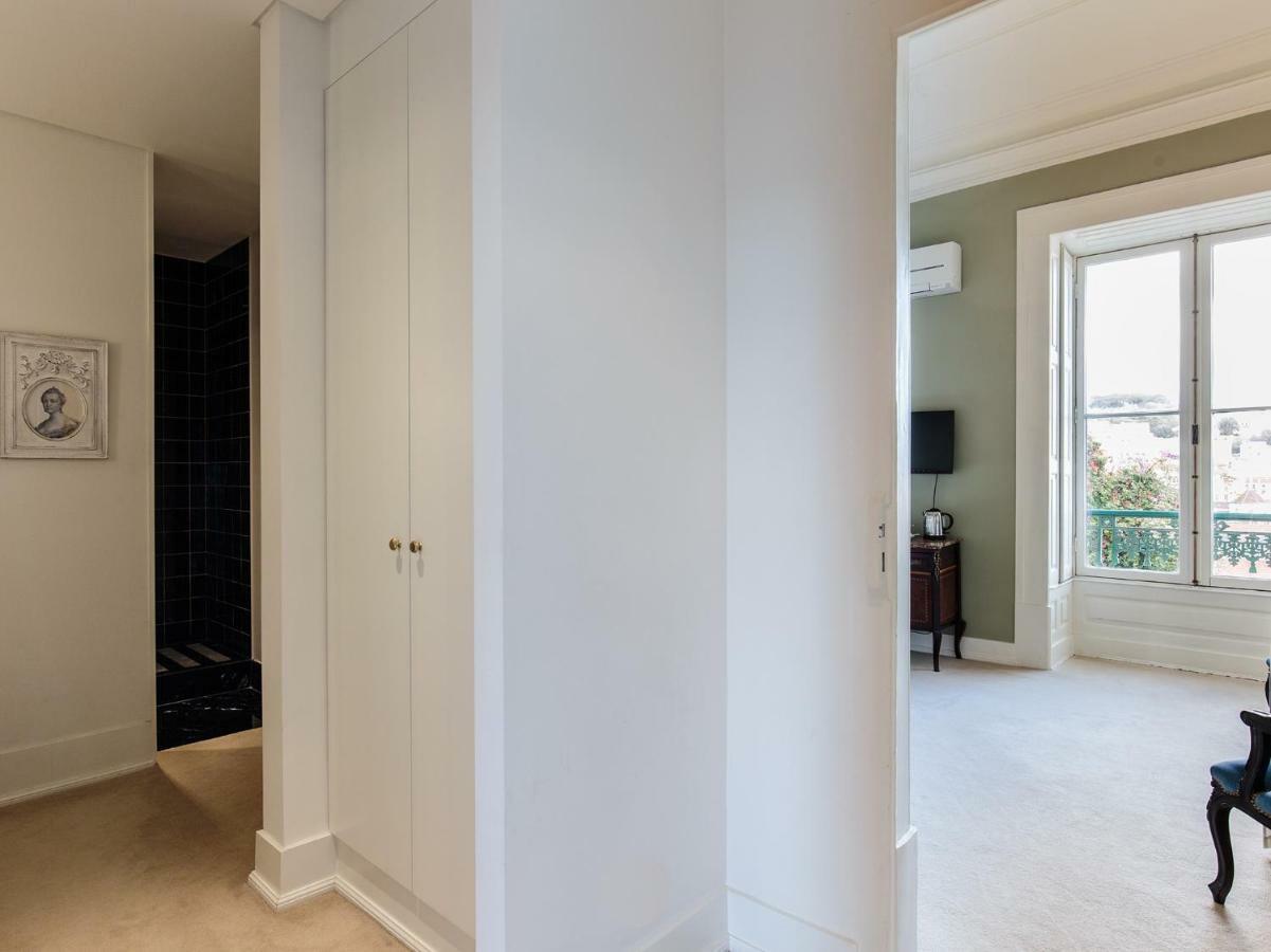 Deluxe Suite River View