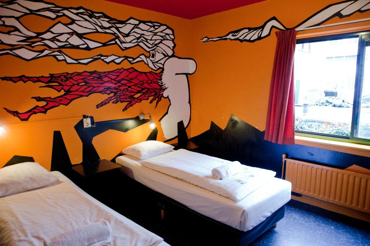 Kleines Zweibettzimmer