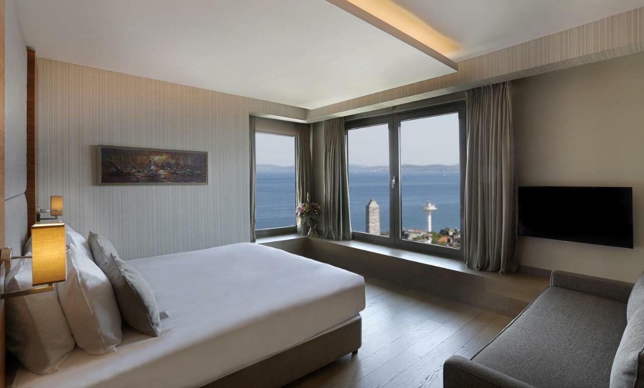 Corner Deluxe Room with Sea View,103320191:JPEG