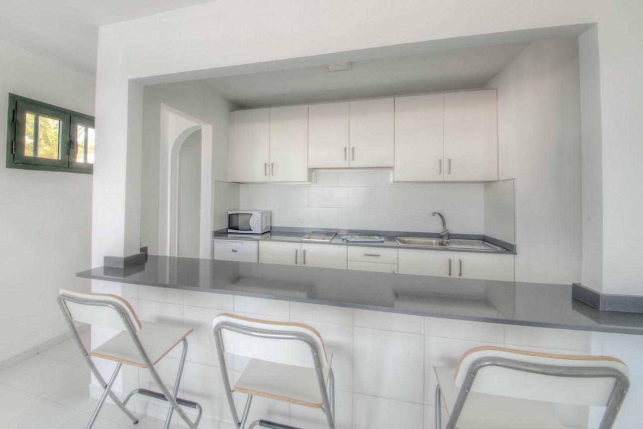 One-Bedroom Apartment without View