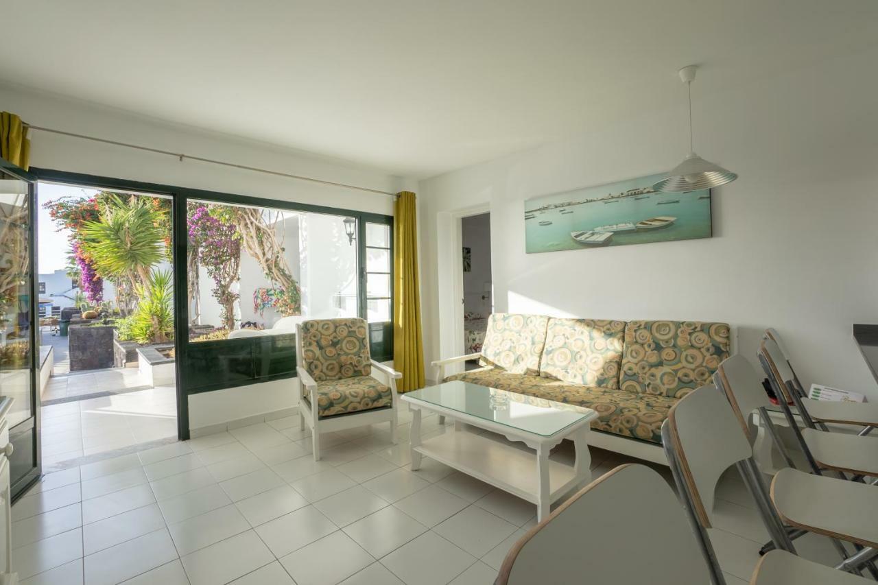 Two-Bedroom Apartment,818289344:JPEG