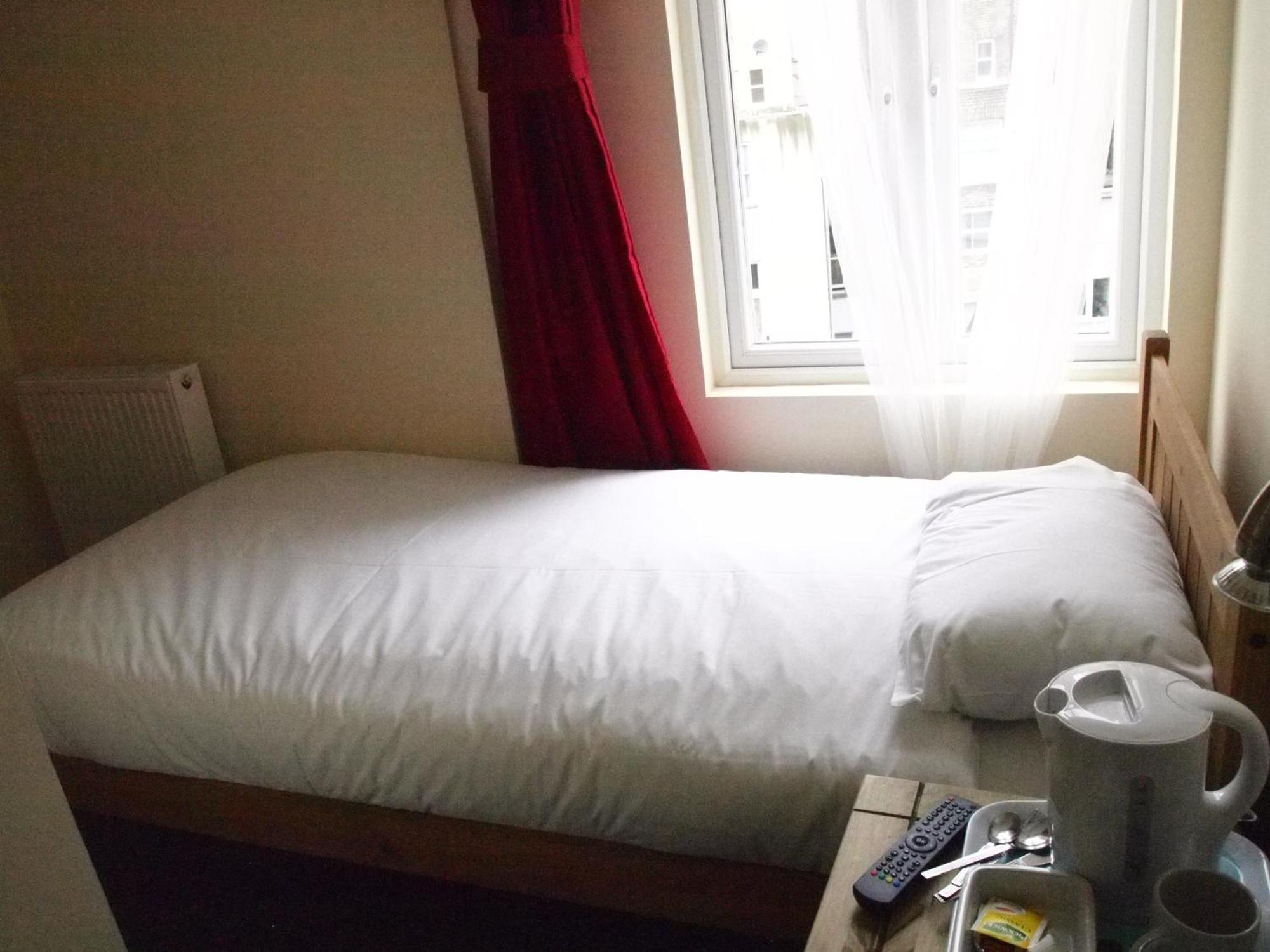 Comfort Single Room