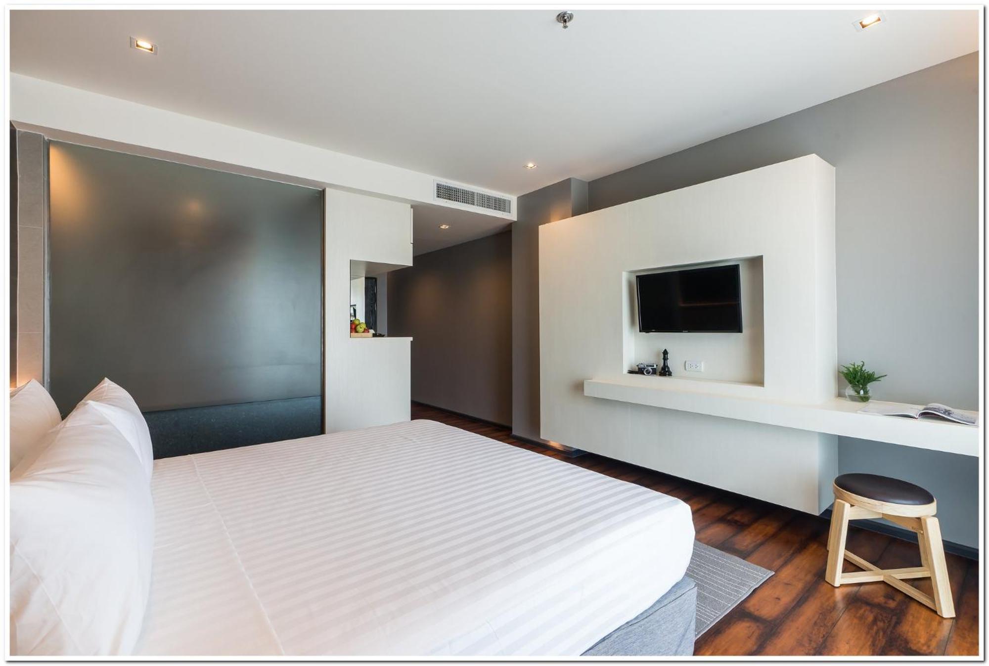 Double Room Bath