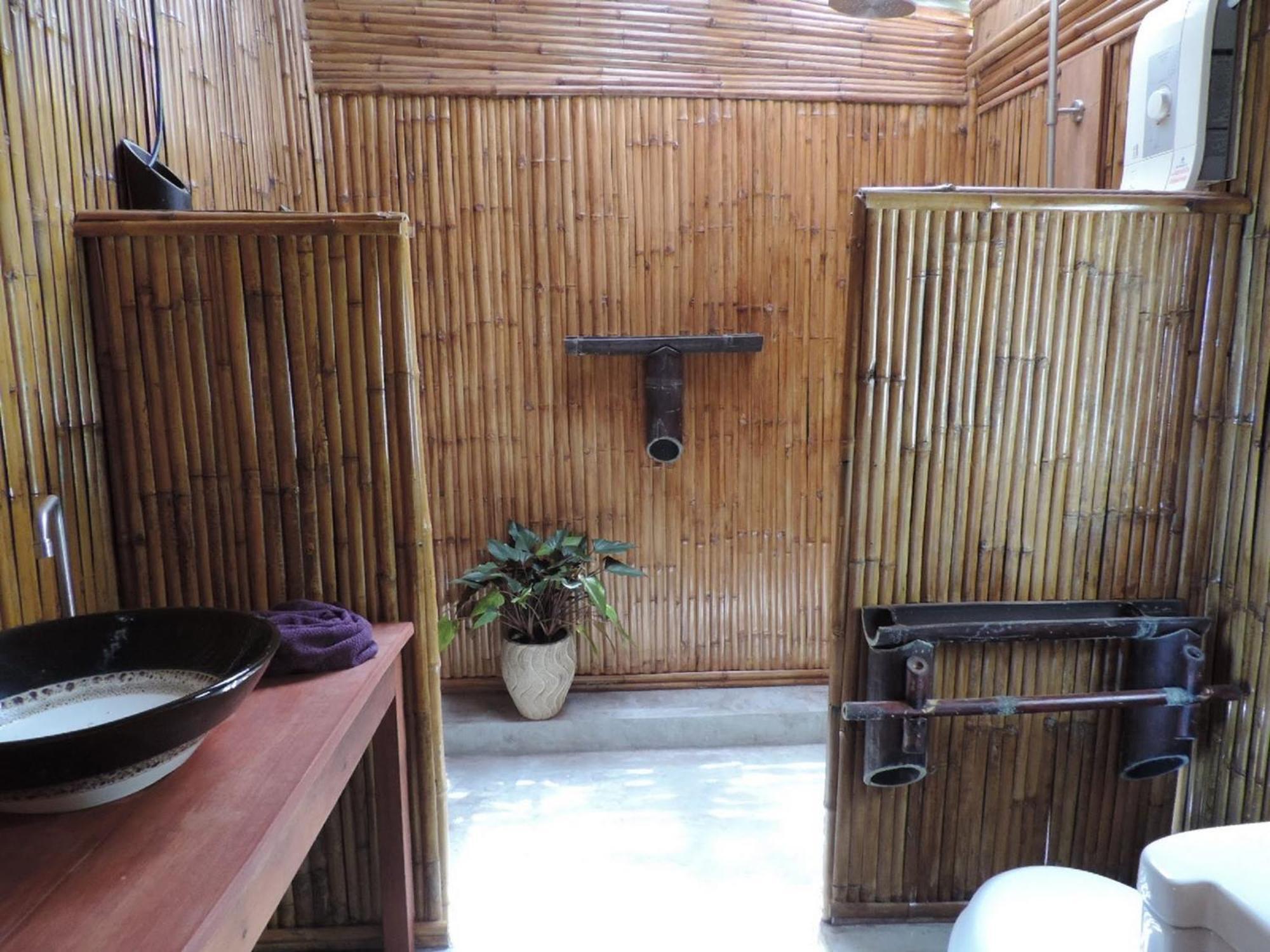 Bungalow Garden View