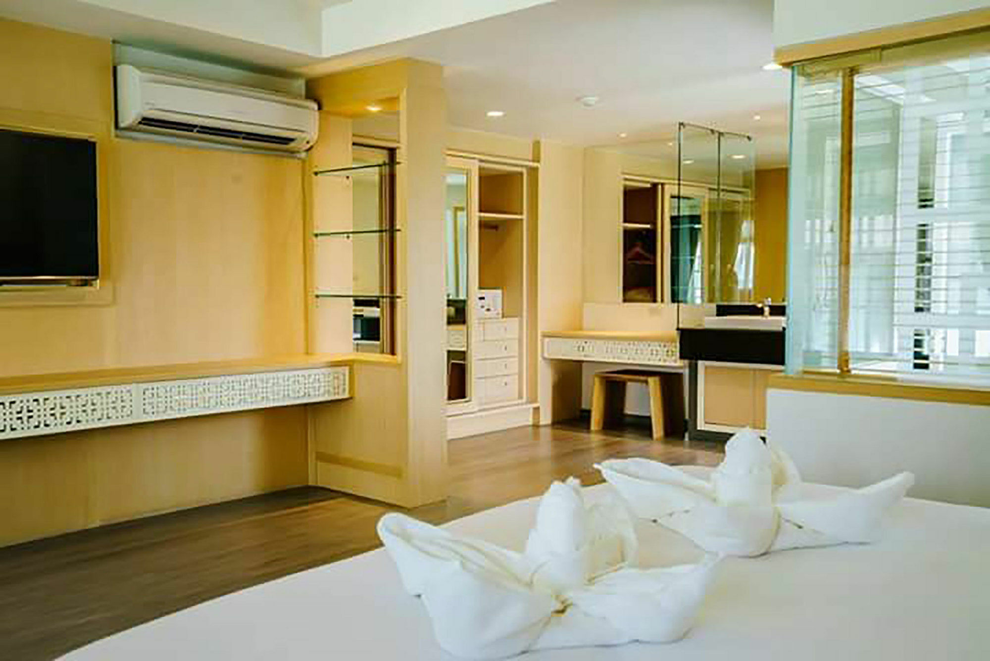 Executive Suite