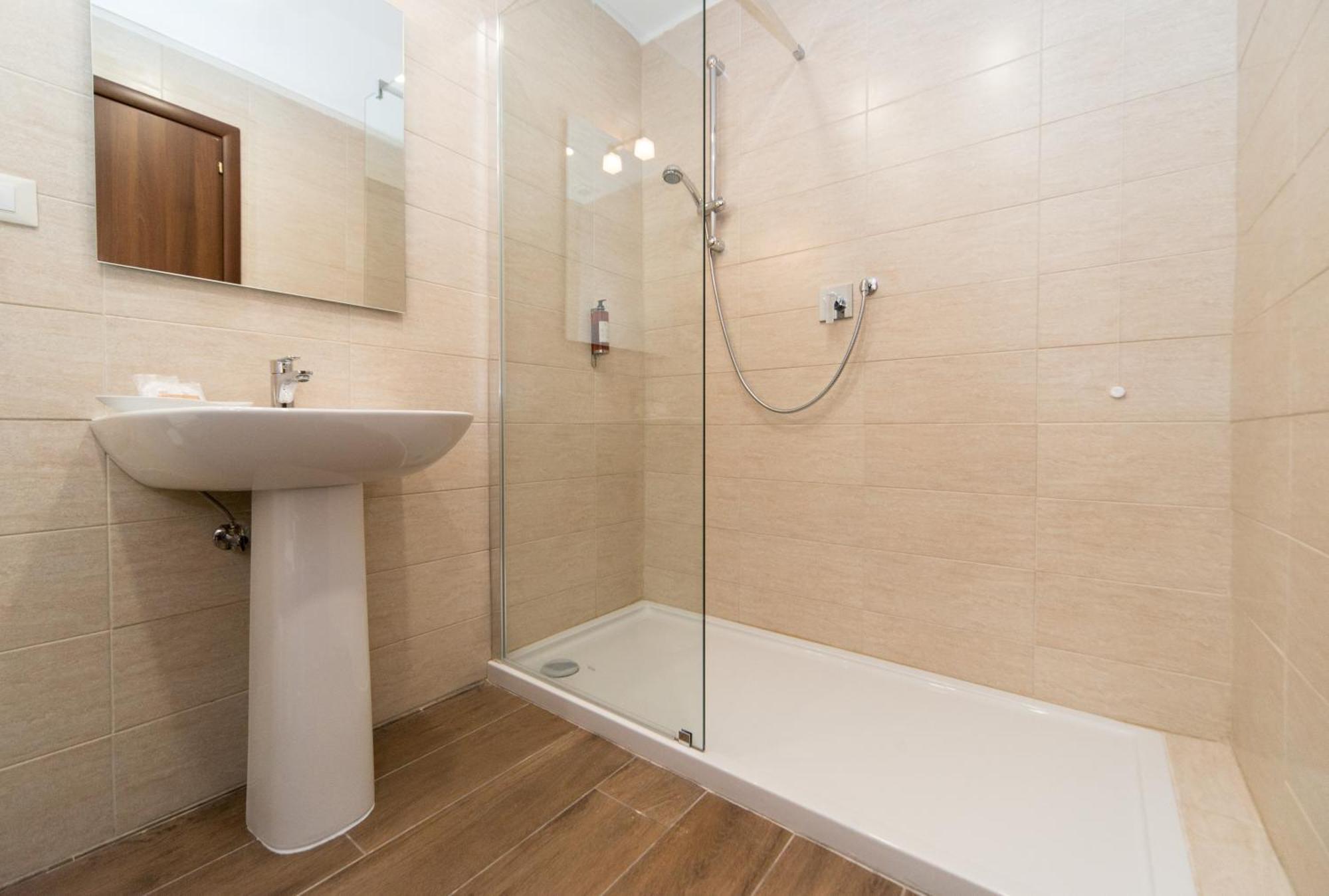 Double or Twin Room Canal View
