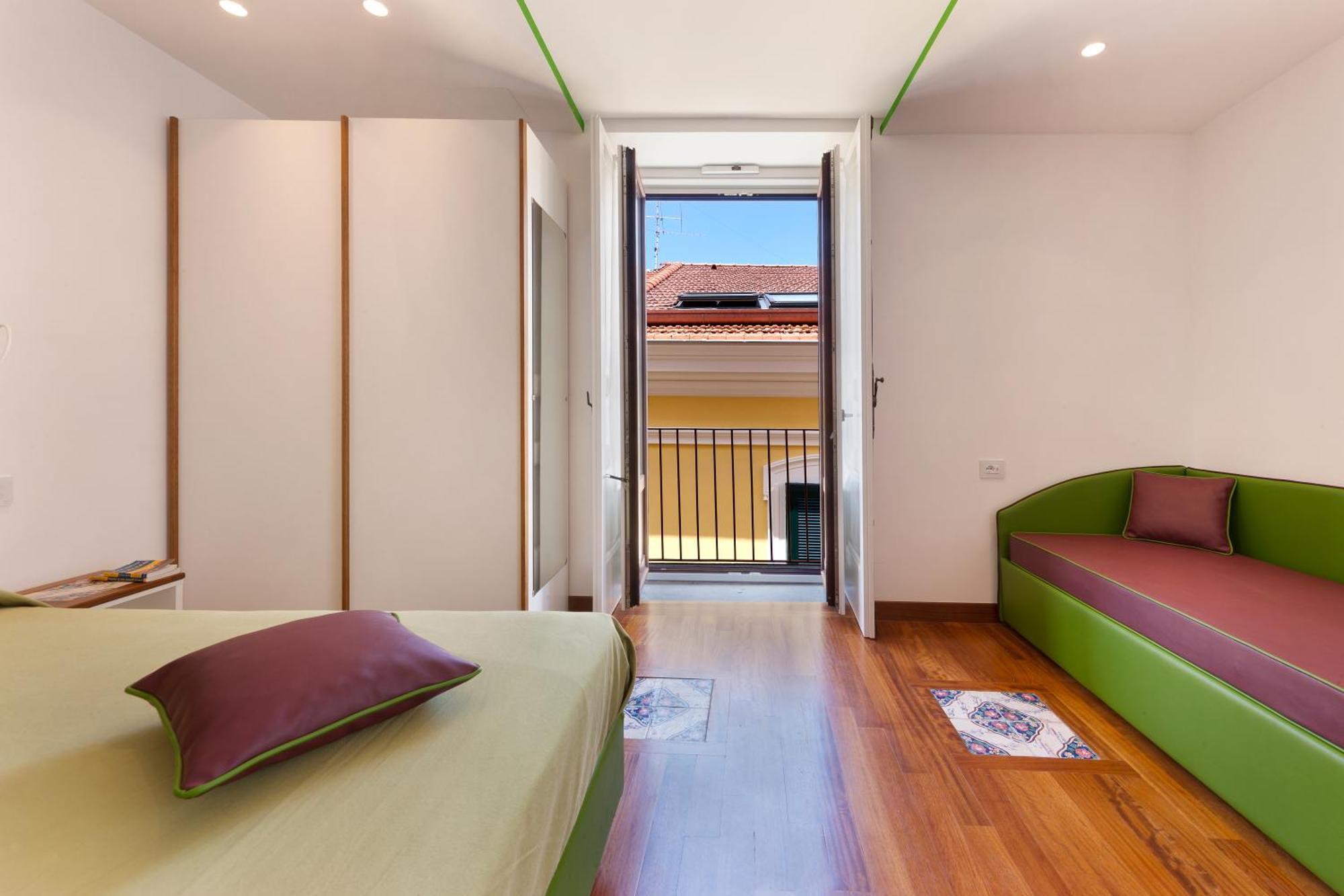 Classic Quadruple Room Terrace