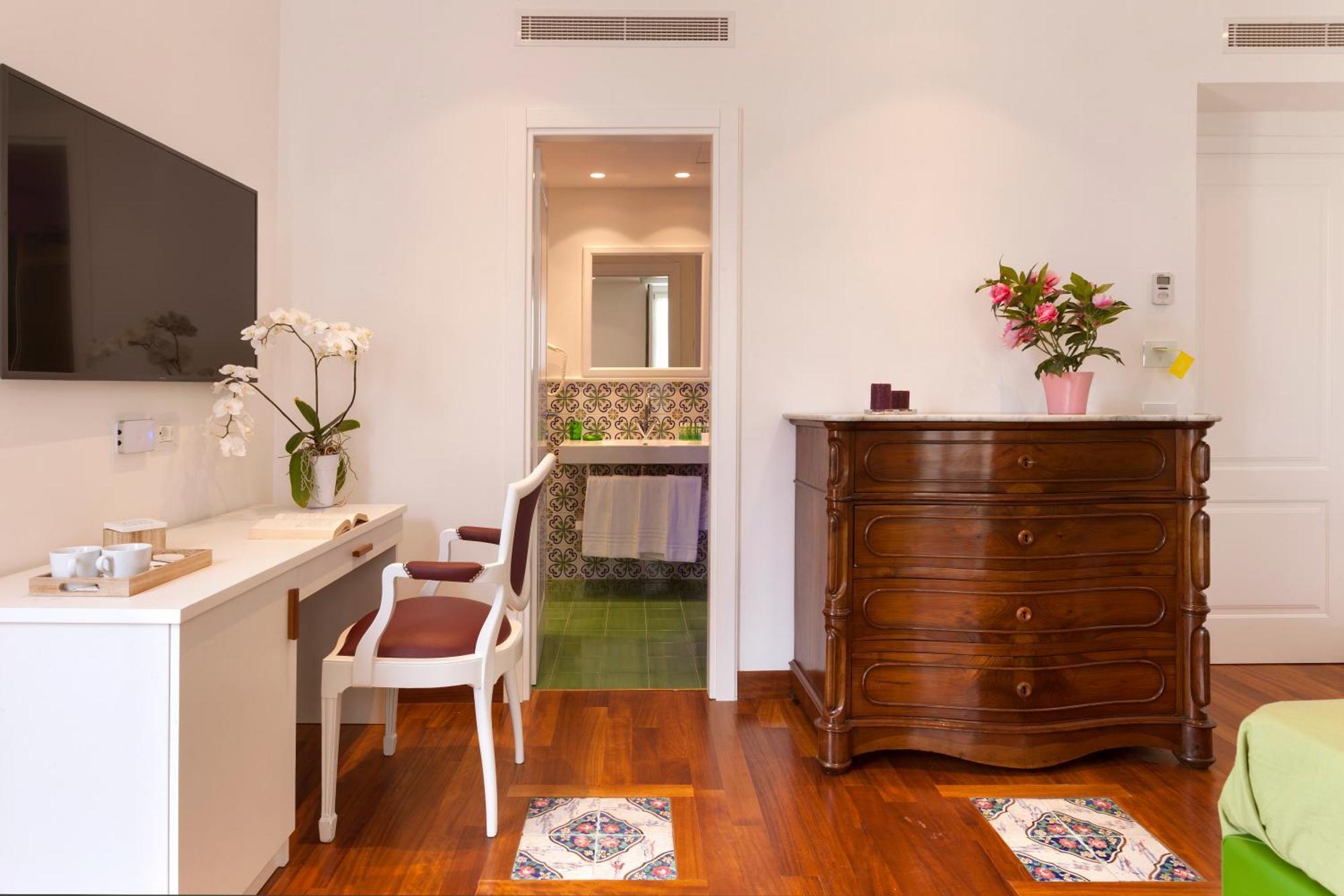 Classic Quadruple Room Terrace