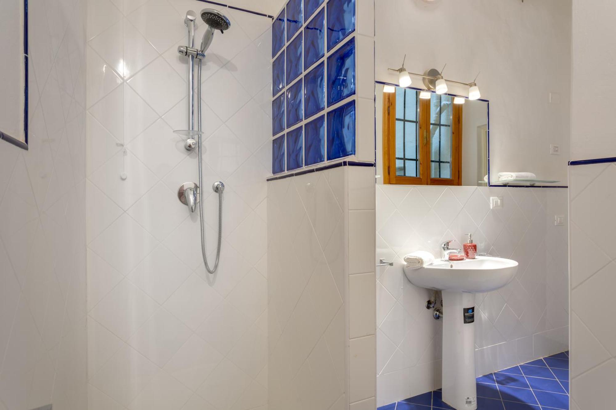 Luxury Triple Room
