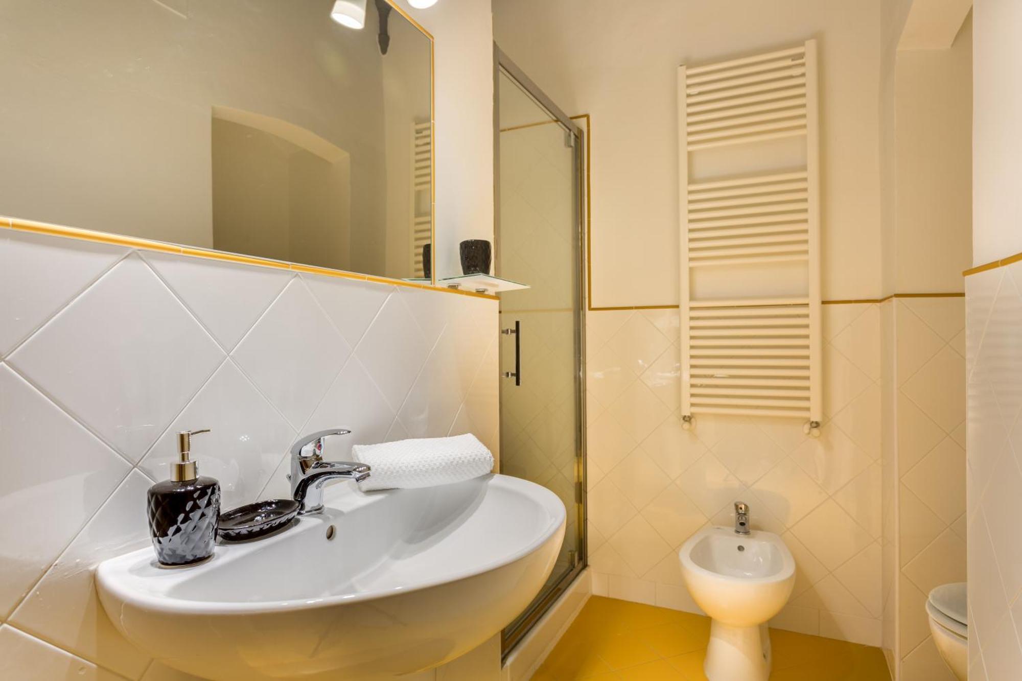 Double Room Private External Bathroom