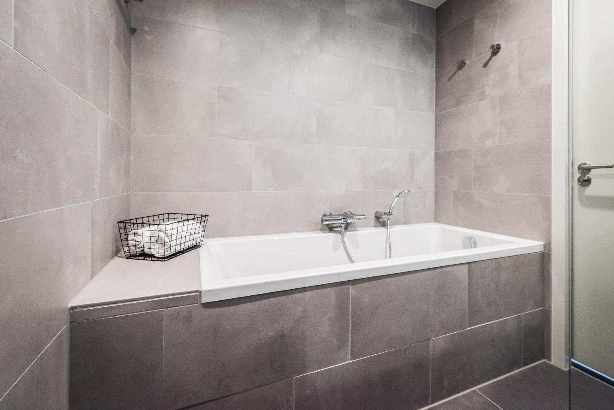 Large 2 Bedroom Apartment Sofa Bed Duplex