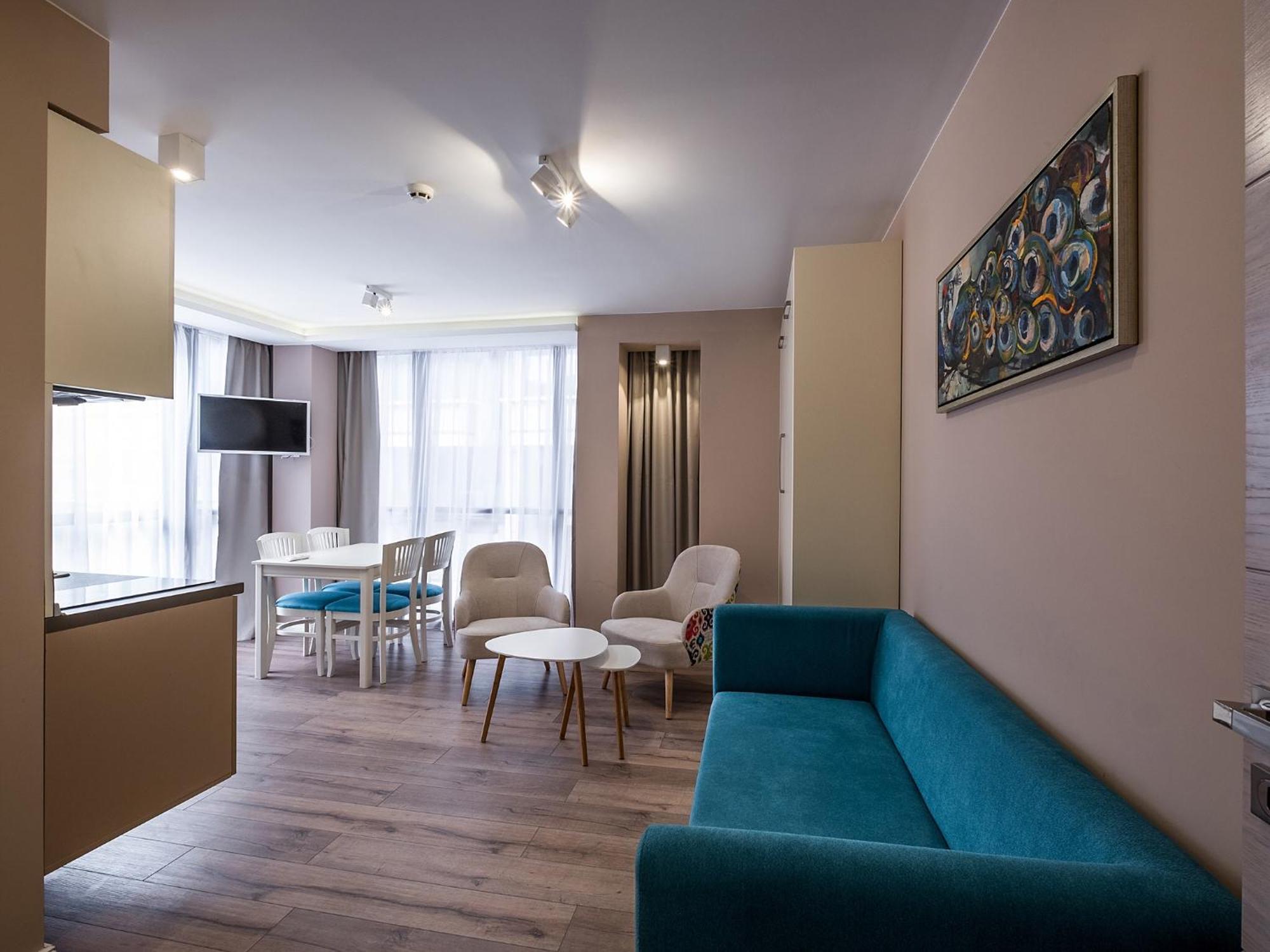 One-Bedroom Apartment
