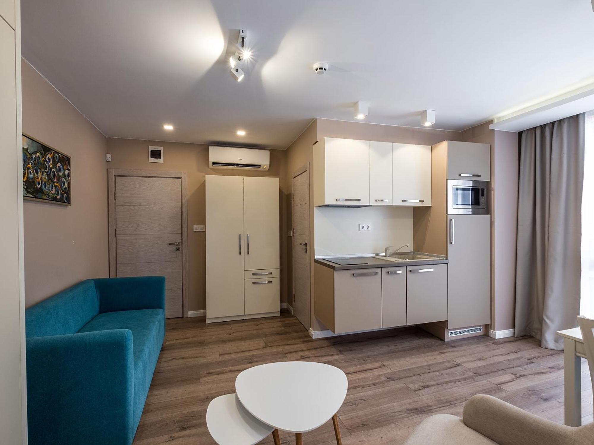 One-Bedroom Apartment