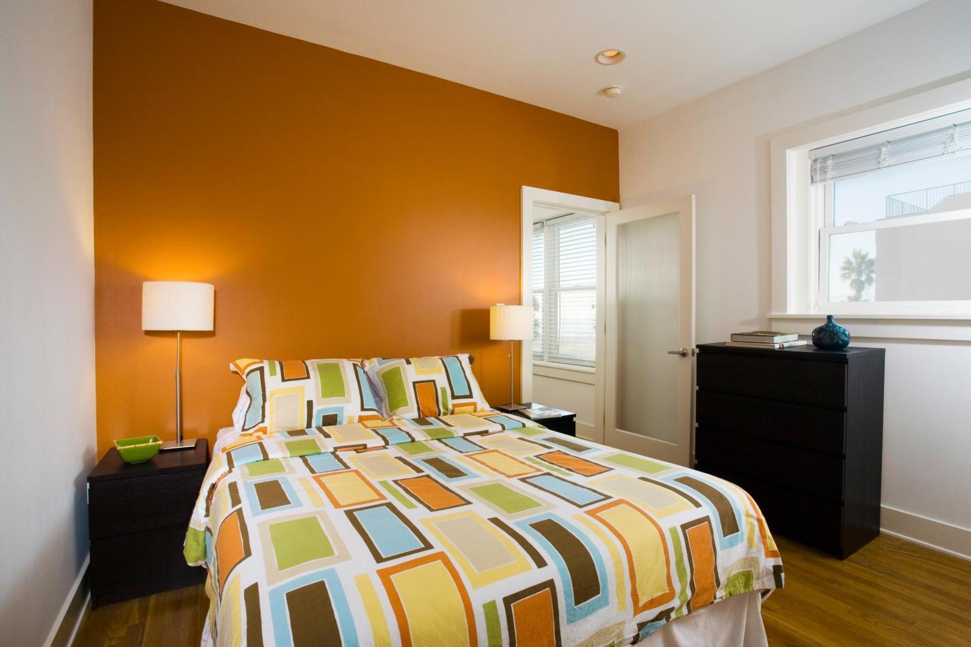 One-Bedroom Suite Beachfront Ocean View 1 Queen Bed 1 Sofa Bed