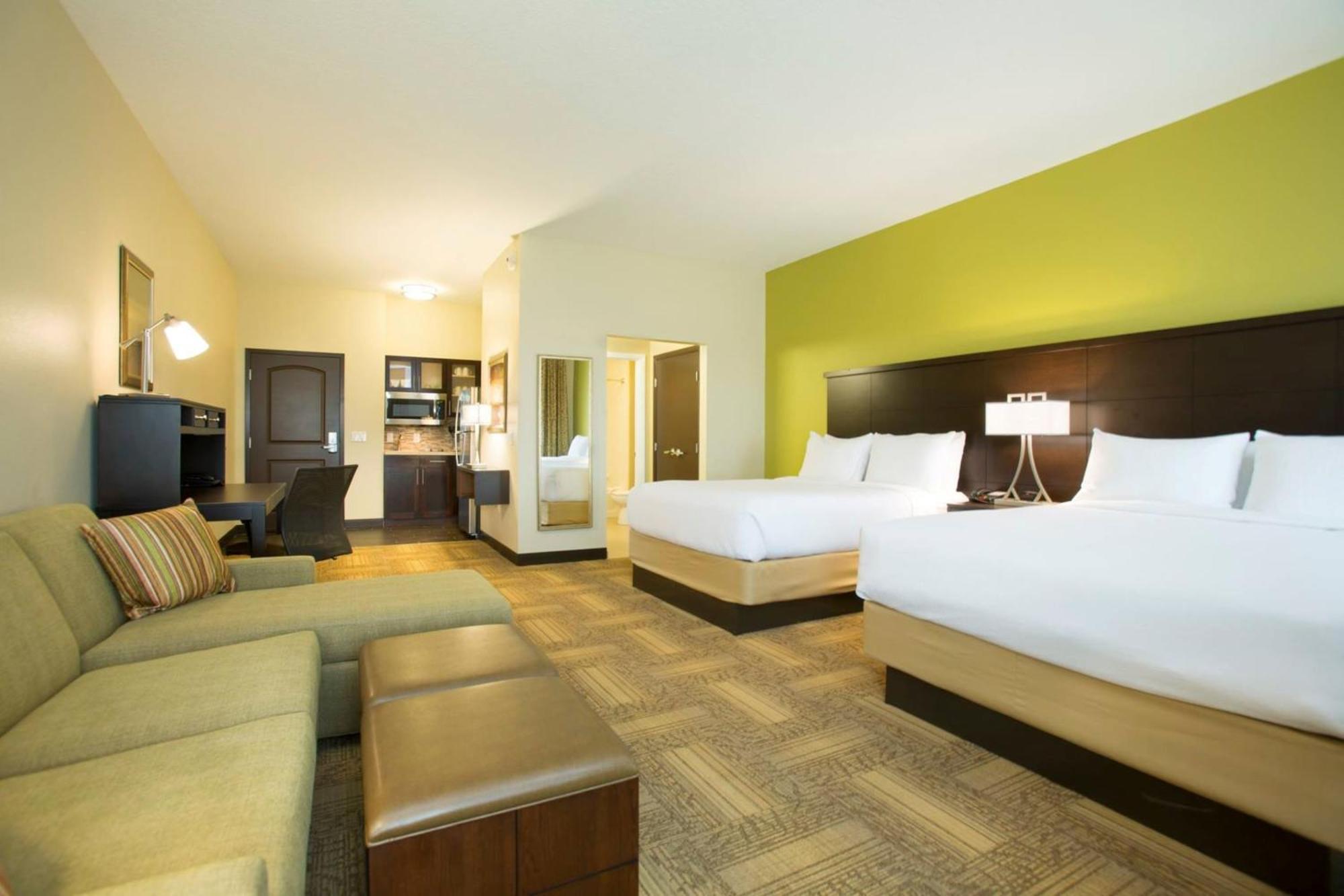 Suite Estudio con 2 camas grandes