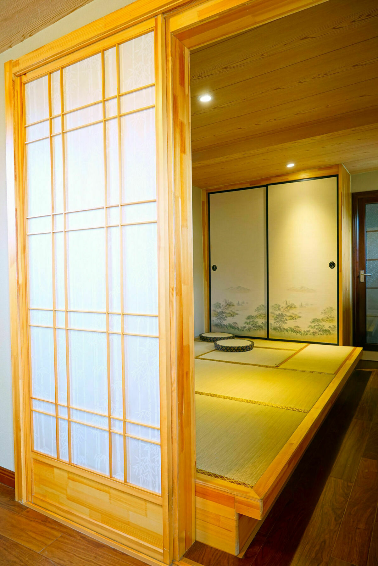 Japanese-Style Room
