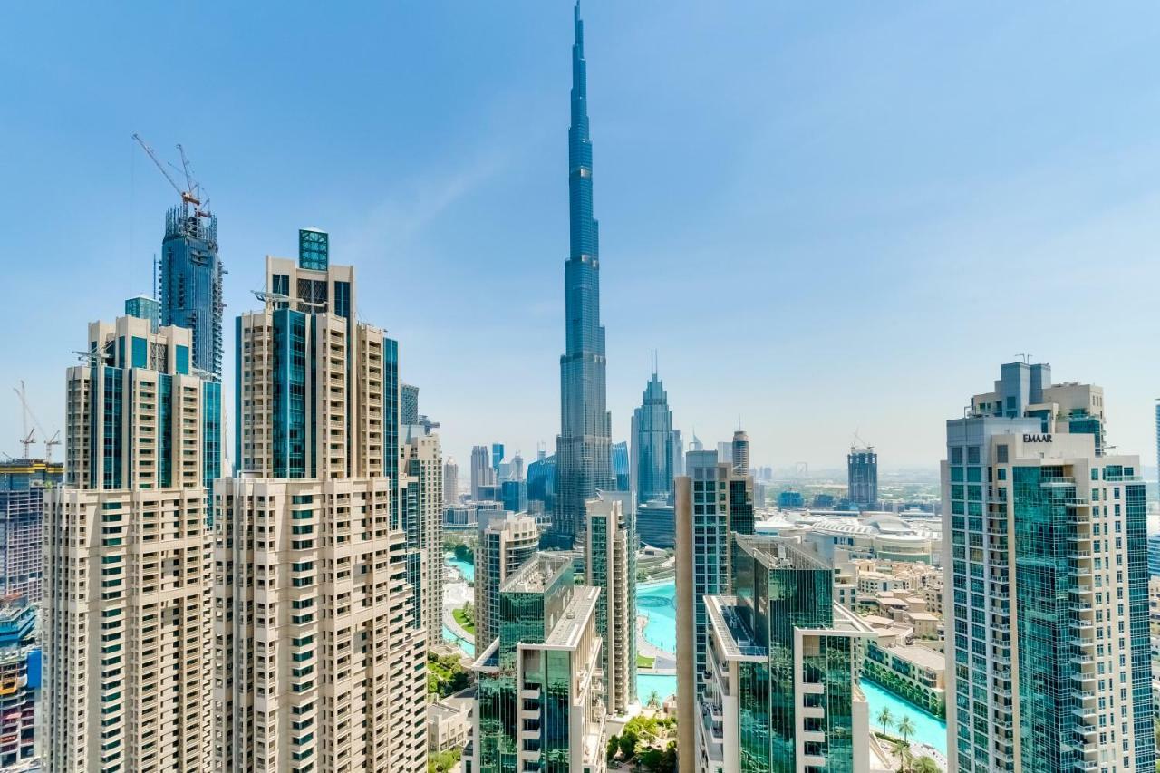 Three-Bedroom Apartment Burj Khalifa View