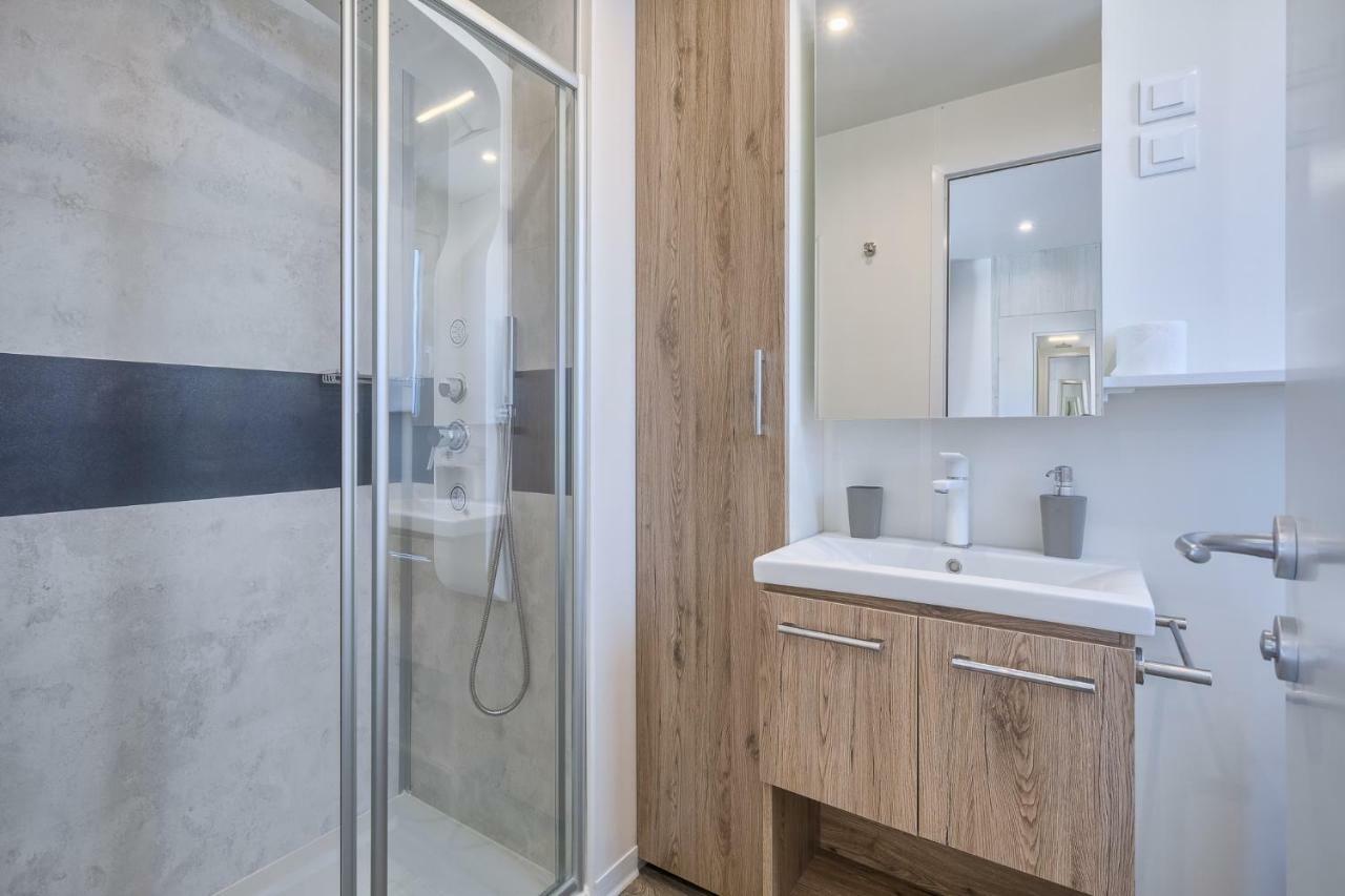Romantic Suite Mobile Home