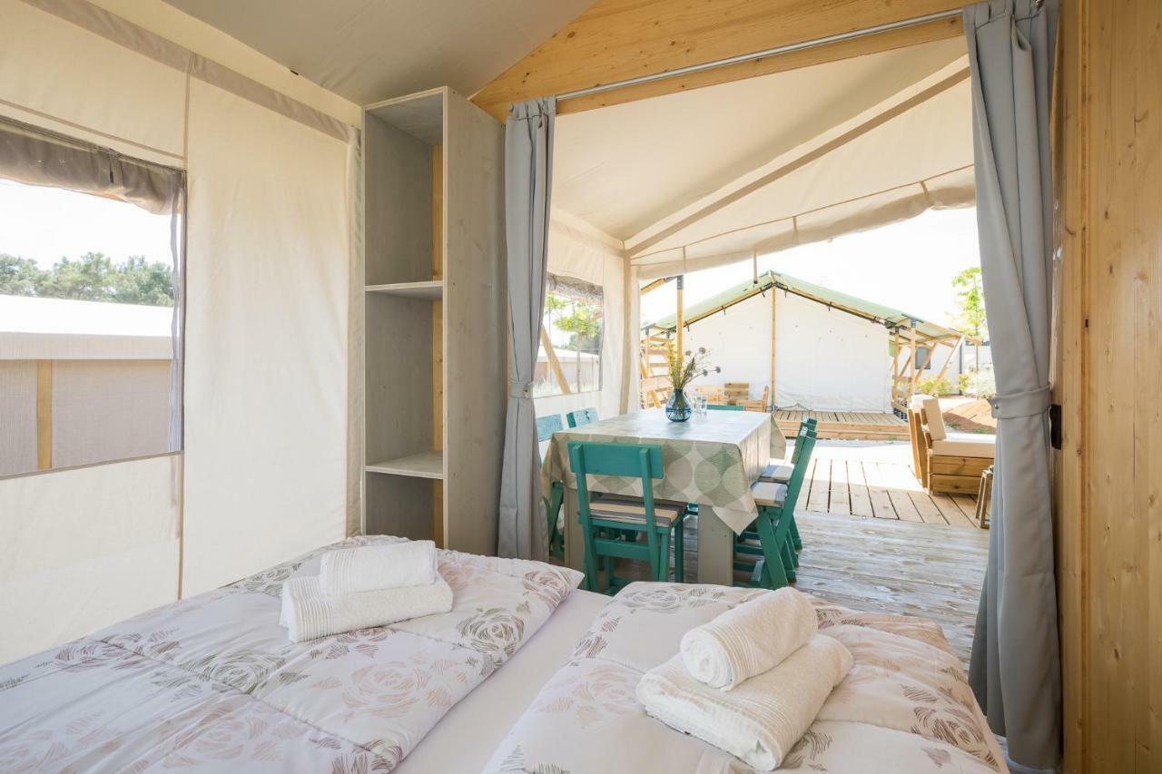 Family Three-Bedroom Tent Terrace