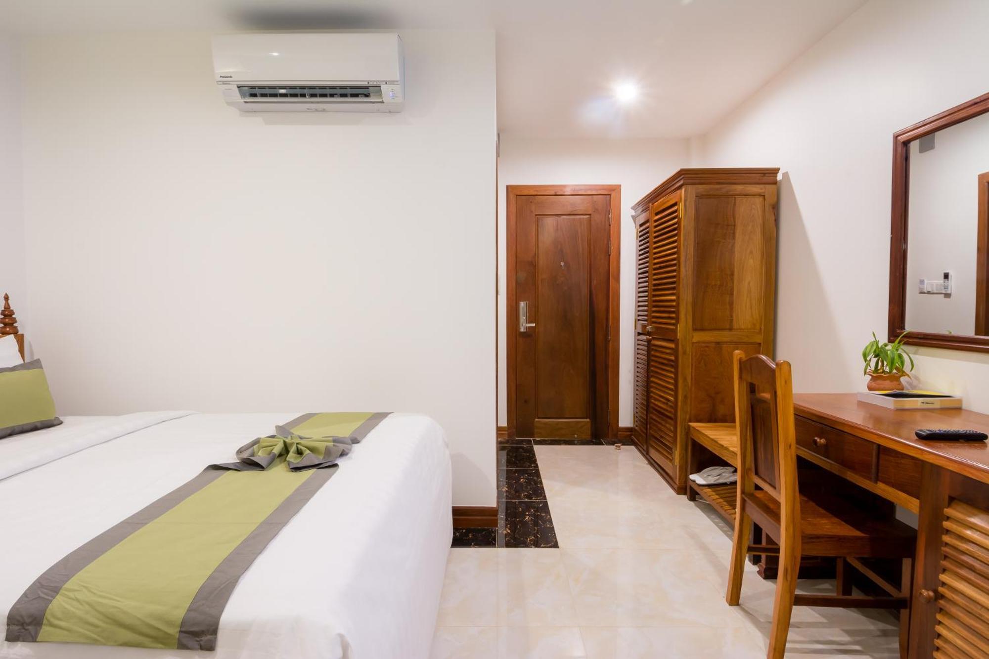 Superior Double Room City View