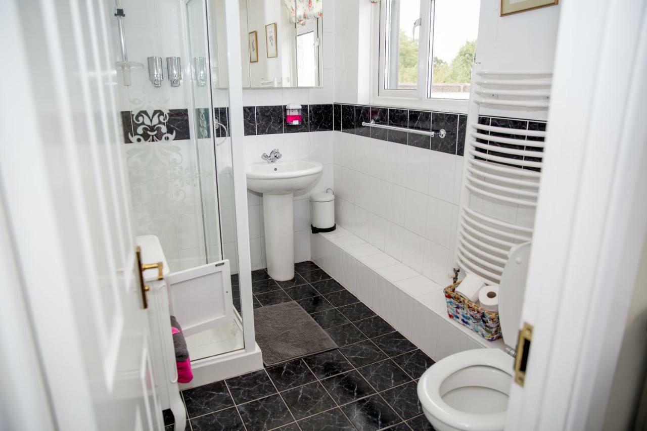 Triple Room Private Bathroom
