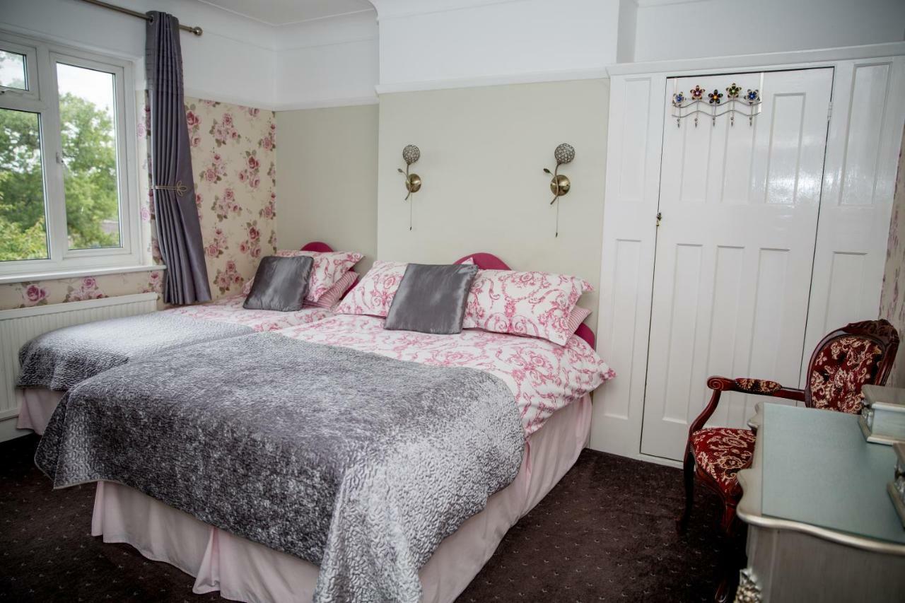 Triple Room Private Bathroom